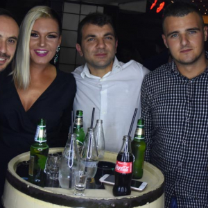 Kafana Druga Kuca Slike