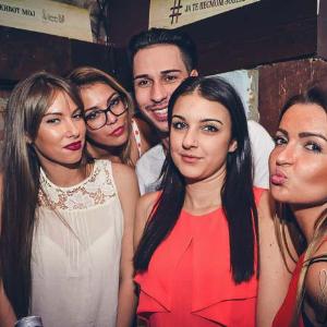 kafana stara pesma beograd