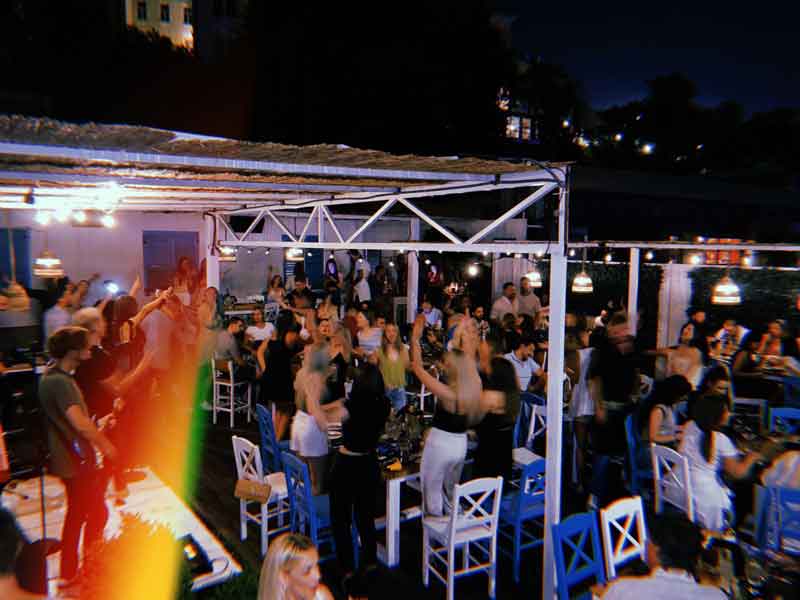 Veliki provod u ba&scaron;ti restorana Mala plava vrata ovog vikenda