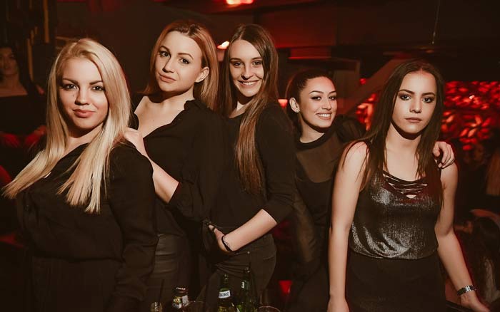 kafana ona moja