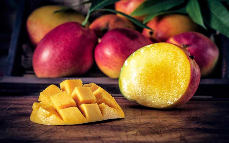 Kako se ljušti mango