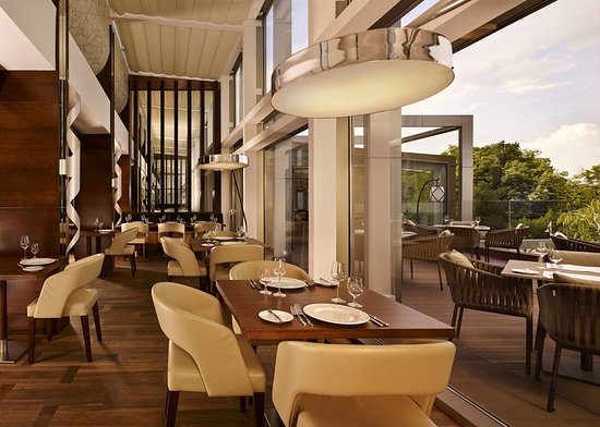 Grandiozni Hotel Metropol Palace