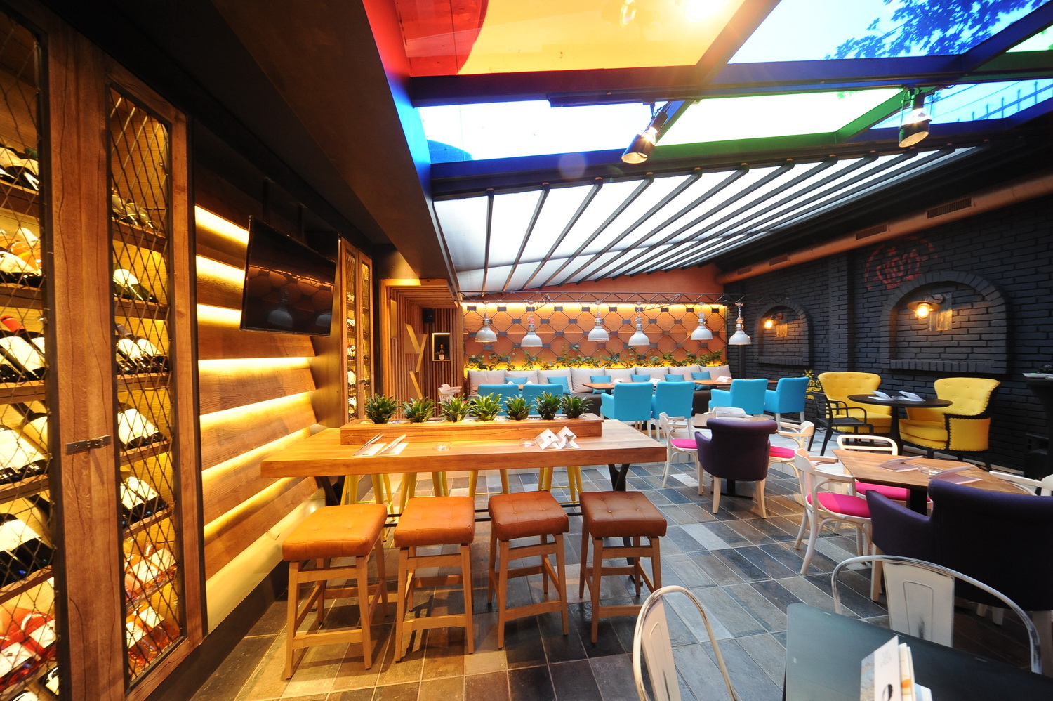 Maštoviti Caffe Restoran Cross
