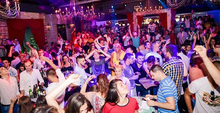 Izuzetne žurke na Splavu Na Vodi Kafana