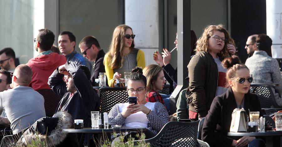 Početkom maja otvaranje kafića i restorana