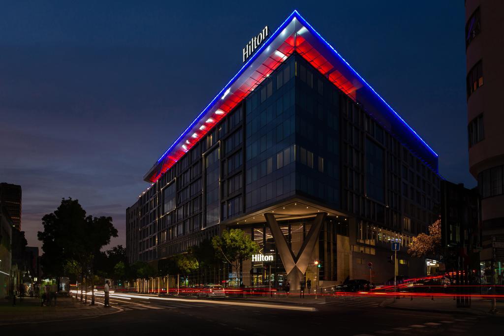 Kako izgleda proslava u hotelu Hilton?