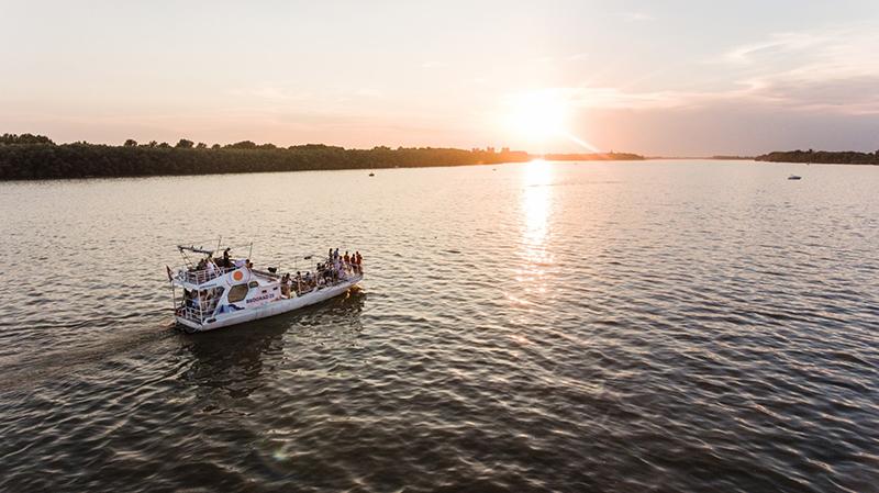 Sunset Cocktail Cruise – energija reke i zavodljivi kokteli