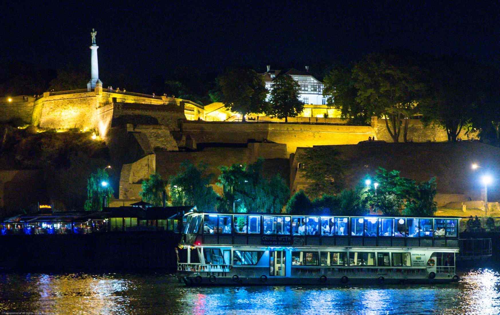 Doček Nove godine uz krstarenje - Jahting klub Kej