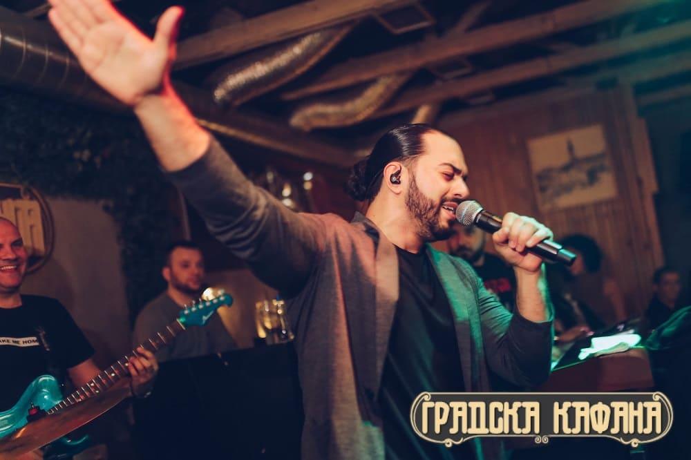 Gradska kafana za koju se uvek traži mesto više