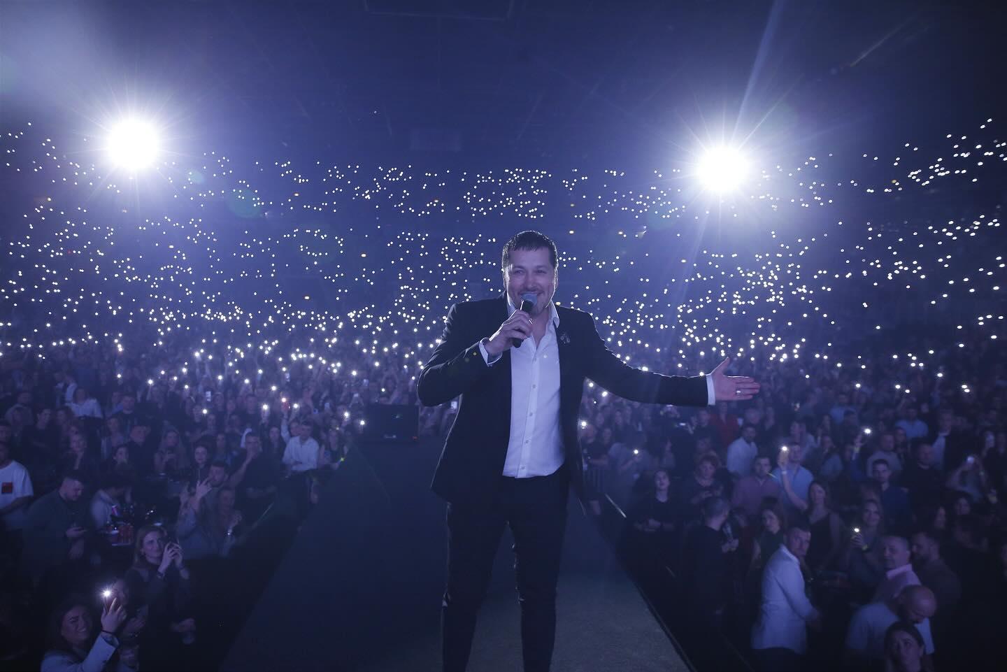 Aco Pejović predstavlja novi album prvi put uživo na koncertu u Nišu