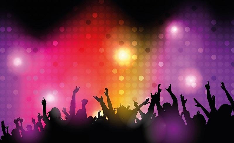 Dens muzika devedesetih popularna je i danas - svaku žurku pretvara u doček Nove godine