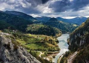 Upoznajte Taru na malo drugaciji nacin uz rafting i hiking