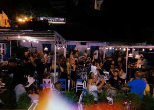 Veliki provod u bašti restorana Mala plava vrata ovog vikenda
