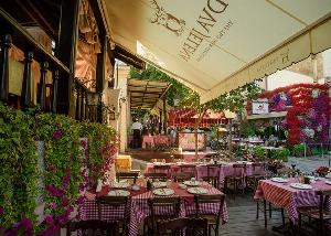 Kultni beogradski restoran Dva jelena