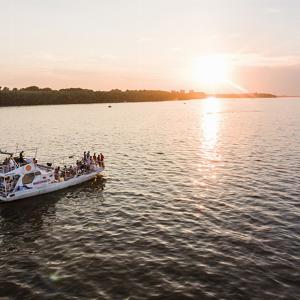 sunset cocktail cruise