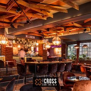 Restoran Cross on The Kej 