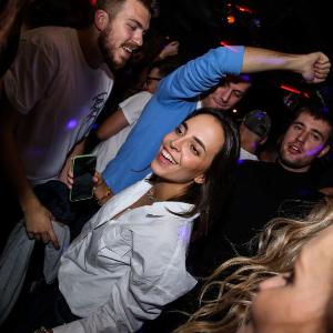 Ben Akiba White Lounge 
