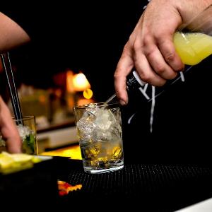 Ben Akiba White Lounge 