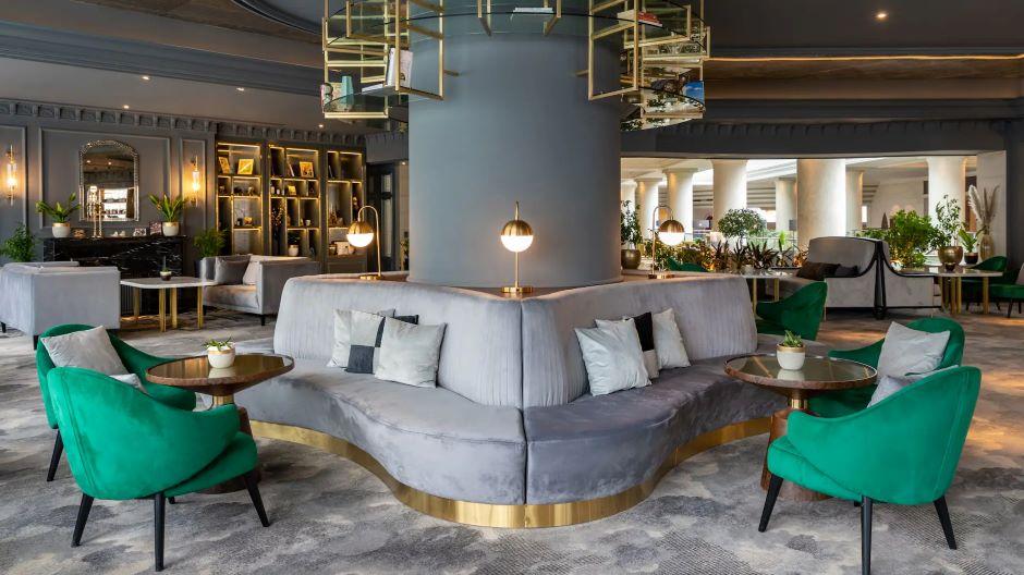 hotel hyatt repriza nove godine