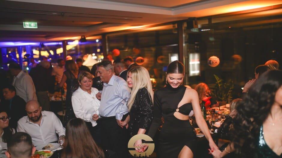 courtyard marriott nova godina