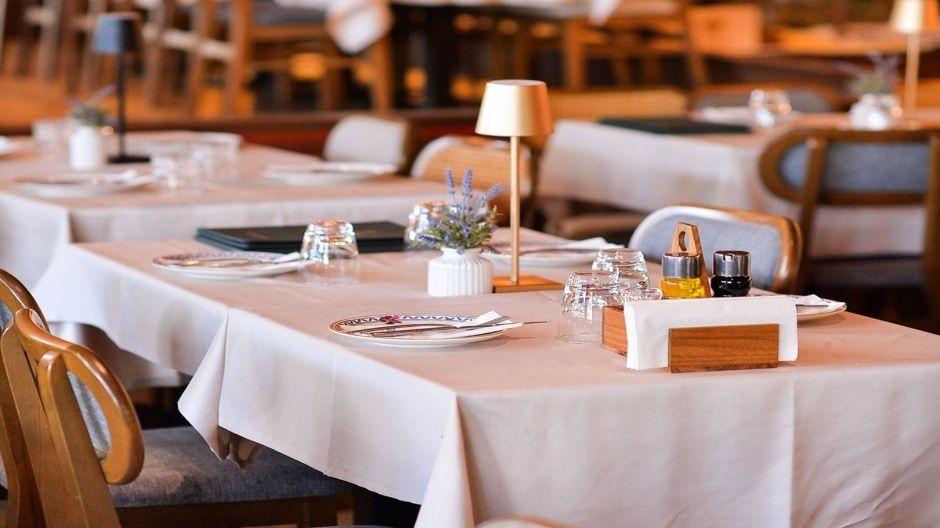 tradicija nacionalni restoran nova godina