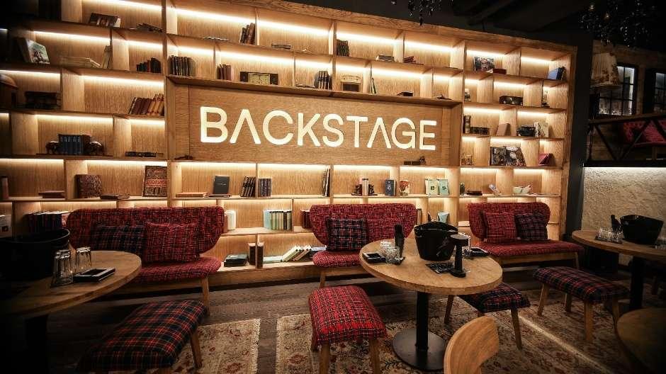 Backstage bar repriza Nove godine