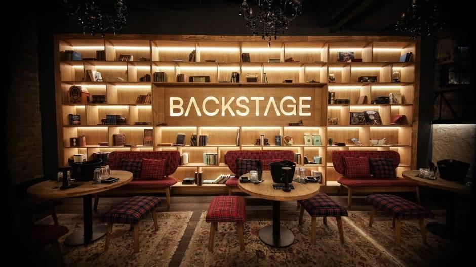 Backstage bar repriza Nove godine